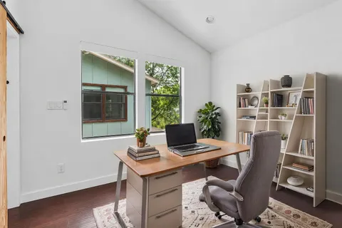 $4,500 | 2704 East 4th Street, Austin, TX 78702