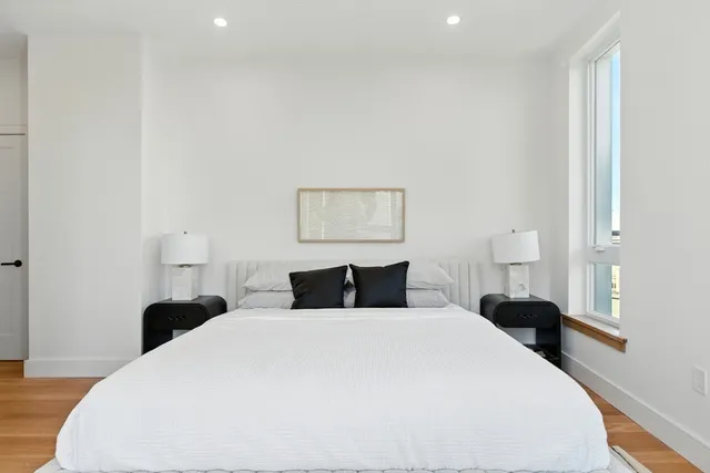 $1,685,000 | 58 Kent, Unit 303, Brookline, MA 02445