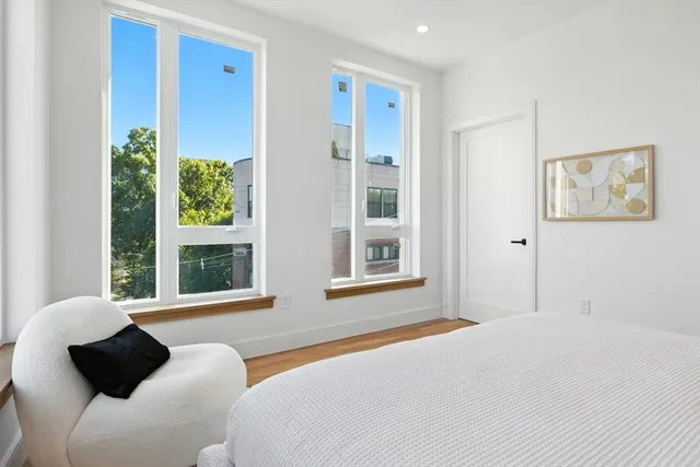 $1,685,000 | 58 Kent, Unit 303, Brookline, MA 02445