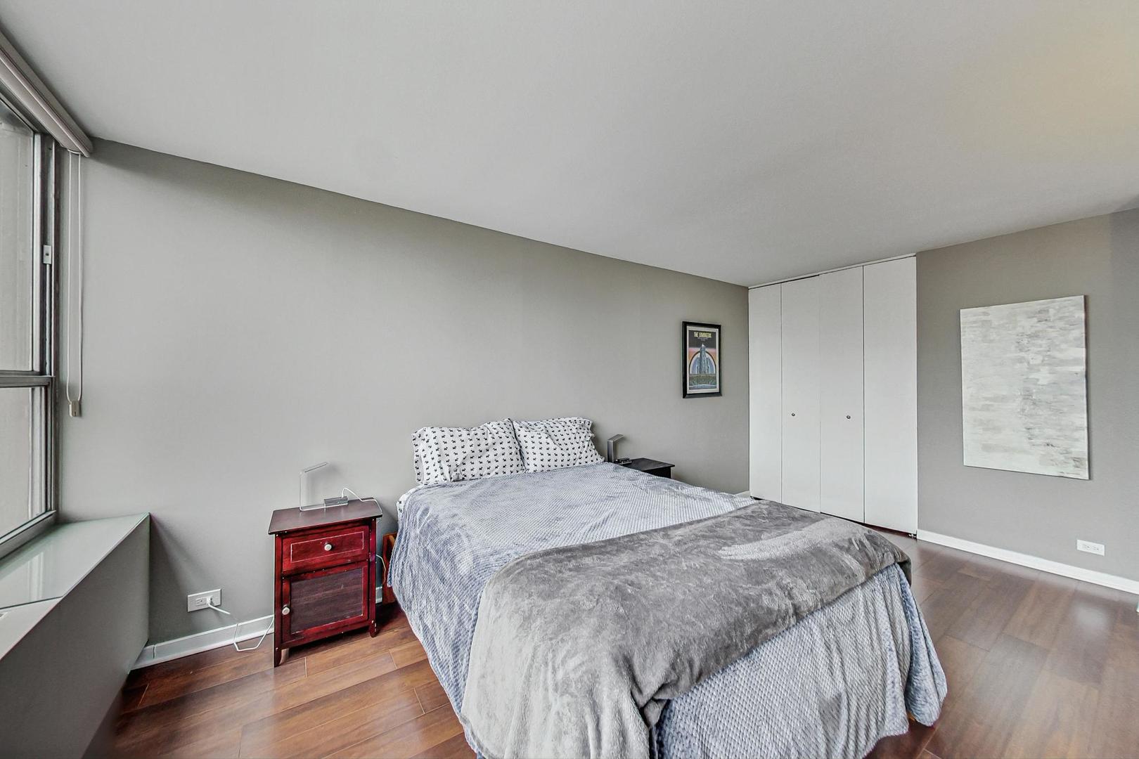 655 West Irving Park Road, Unit 812 Chicago, IL 60613 - Photo 14 of 33 Gallery Image 14