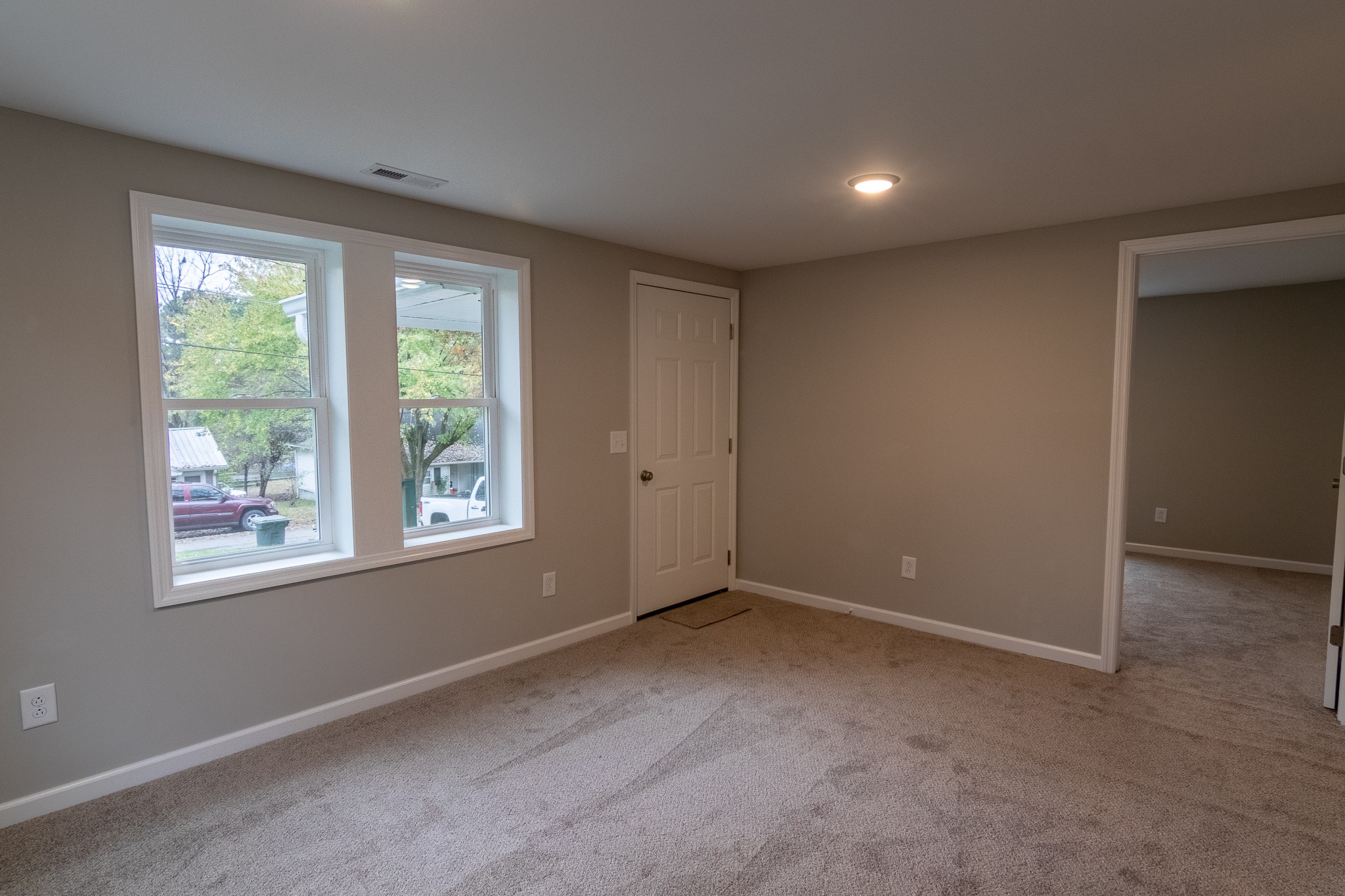 518 Hayes Street Springfield, TN 37172 - Photo 3 of 15 Gallery Image 3