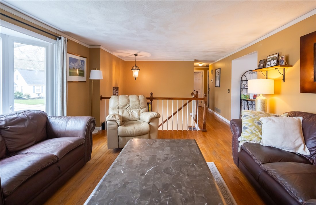 47 Long Street Warwick, RI 02886 - Photo 7 of 42