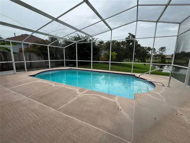 a view of a tennis court