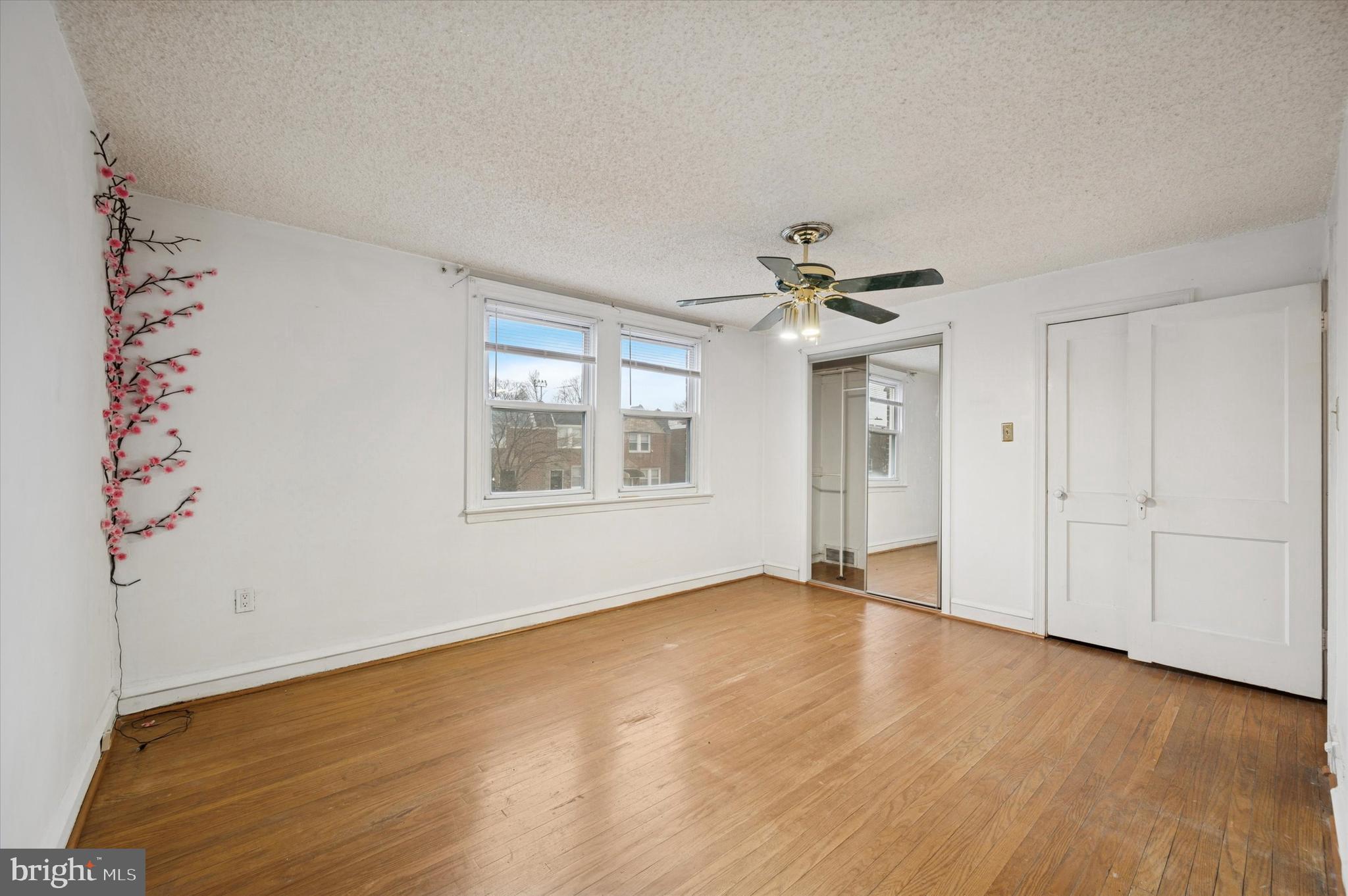 6024 Reach Street Philadelphia, PA 19111 - Photo 17 of 23 1st bedroom