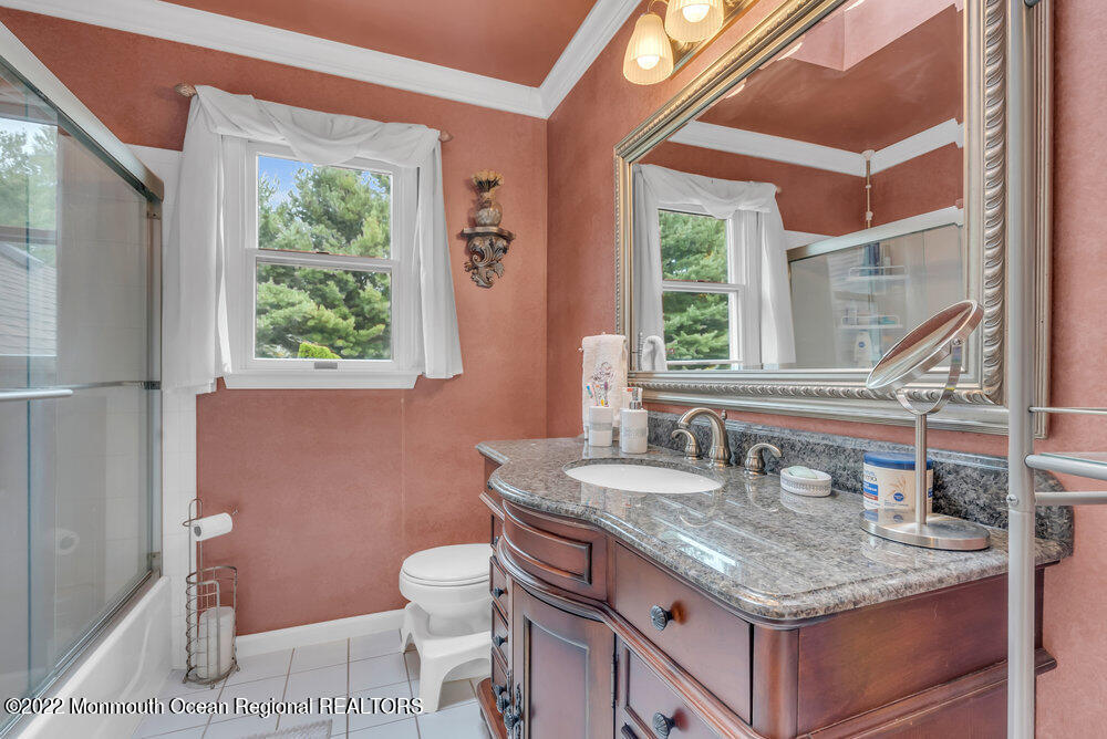 22 Overlook Drive Jackson, NJ 08527 - Photo 18 of 34 045_mjb04635