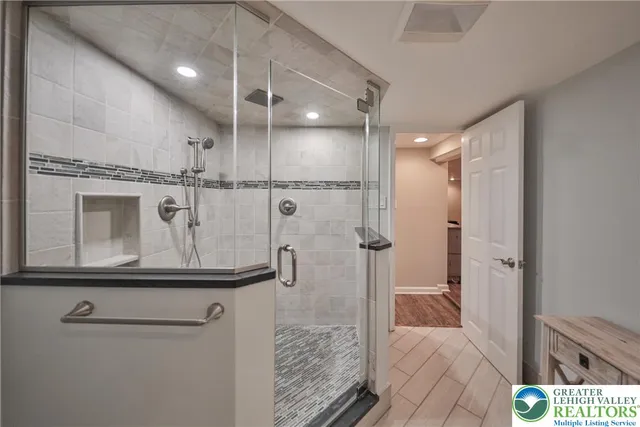 $375,000 | 1390 New Jersey Avenue, Hellertown, PA 18055