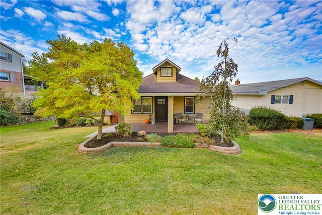 $375,000 | 1390 New Jersey Avenue, Hellertown, PA 18055