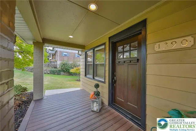 $375,000 | 1390 New Jersey Avenue, Hellertown, PA 18055