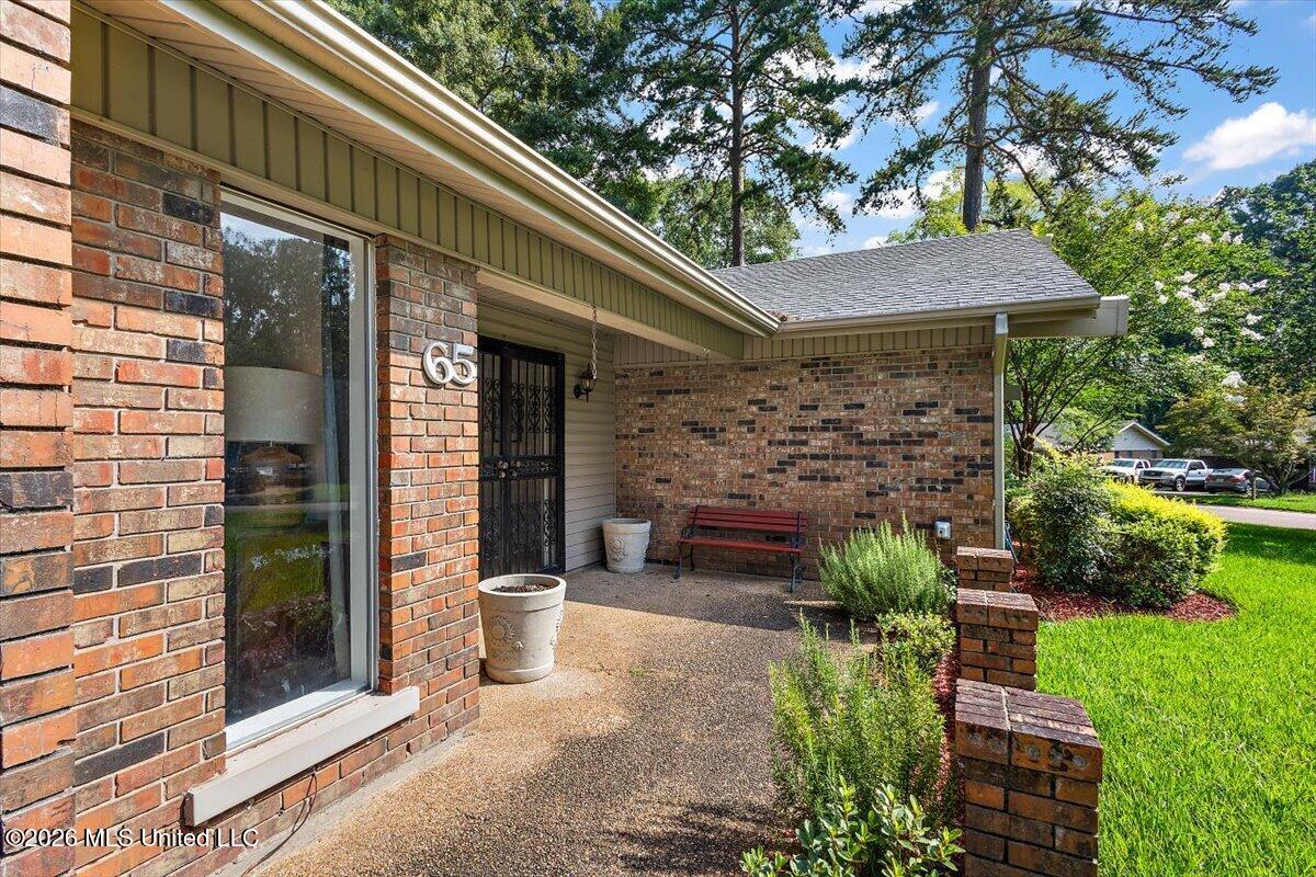 65 Summit Ridge Drive Brandon, MS 39042 - Photo 5 of 30 05-HTP_0181