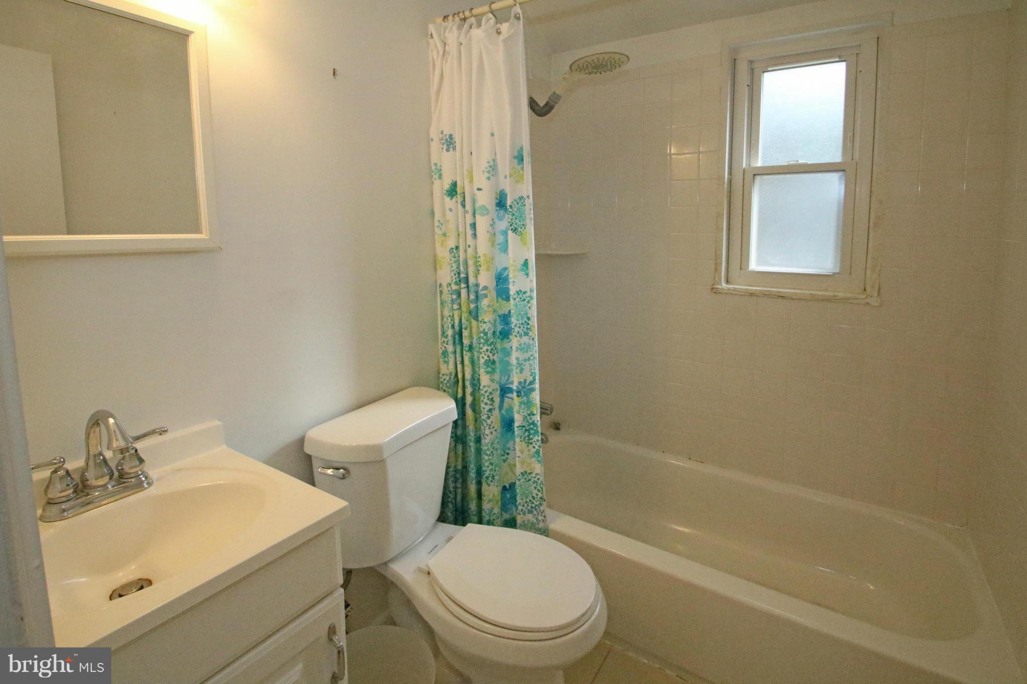 12708 Flack Street Silver Spring, MD 20906 - Photo 13 of 15 Bath