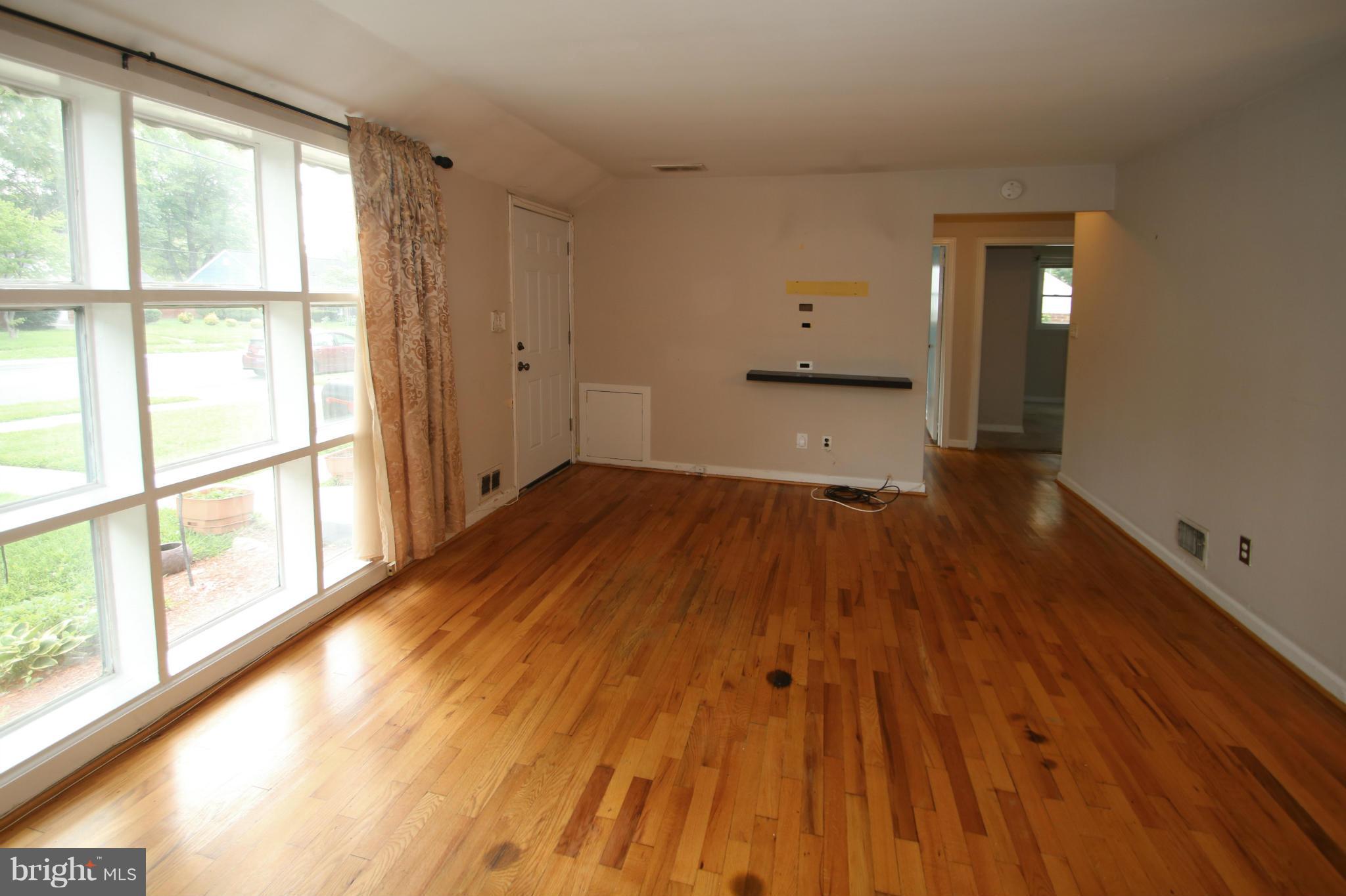 12708 Flack Street Silver Spring, MD 20906 - Photo 4 of 15 Living Room