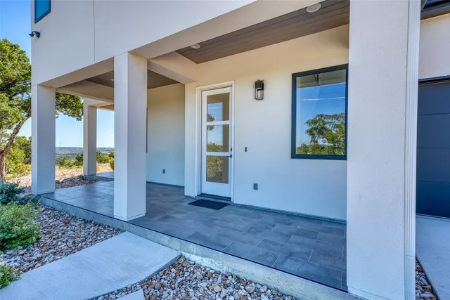 a view of an entryway of house