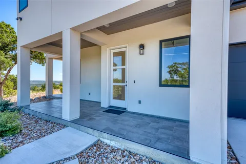a view of an entryway of house