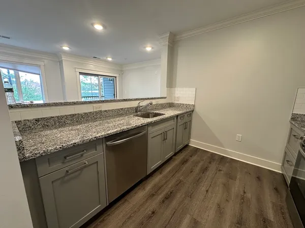 $3,100 | 18 Hennery Way, Unit 18J, Medfield, MA 02052