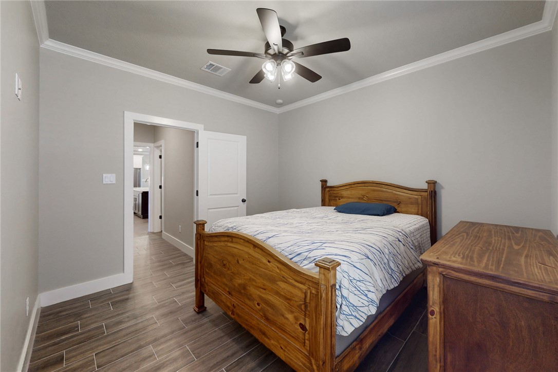 3005 Alpha Court Bryan, TX 77808 - Photo 12 of 37