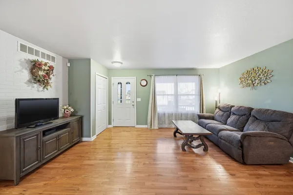 $242,000 | 2624 Prairie Drive, Adrian, MI 49221
