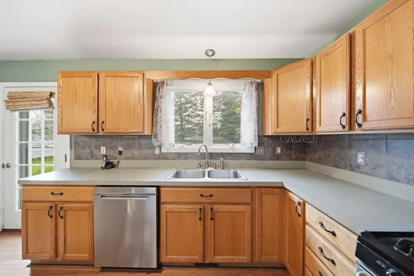 $242,000 | 2624 Prairie Drive, Adrian, MI 49221