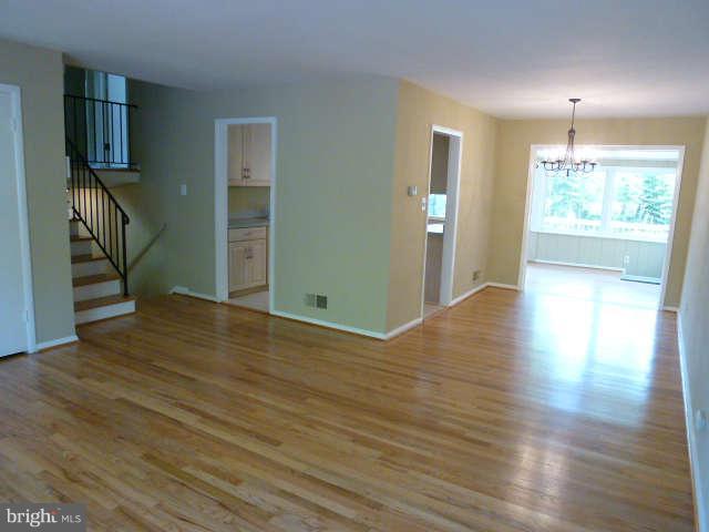 8116 Karl Road Alexandria, VA 22308 - Photo 5 of 16 Dining Room