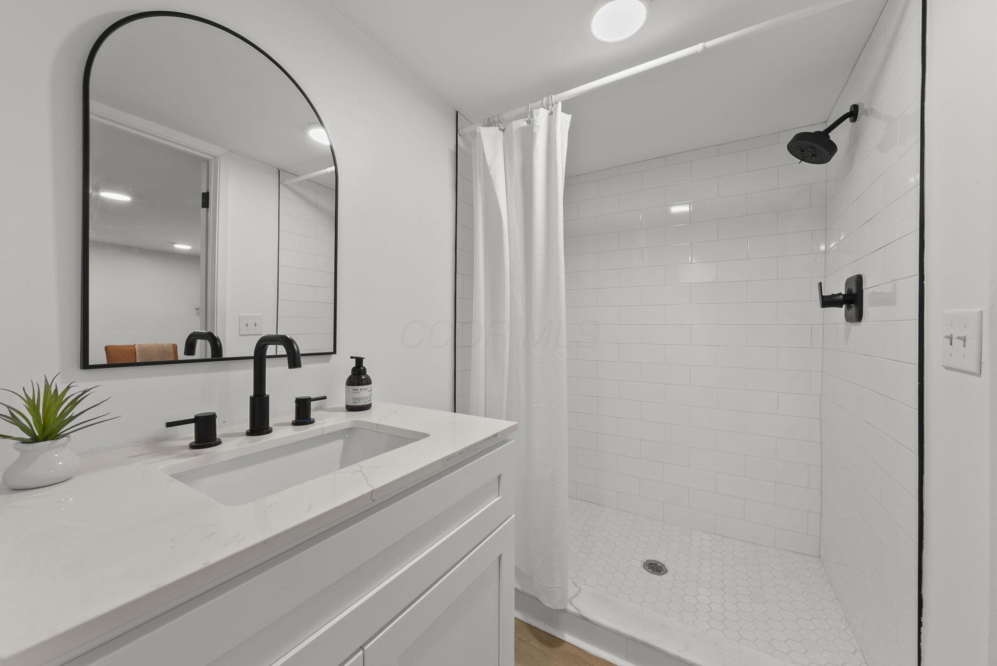 1030 Dalehurst Road Columbus, OH 43219 - Photo 25 of 39 27-web-or-mls-DSC09589
