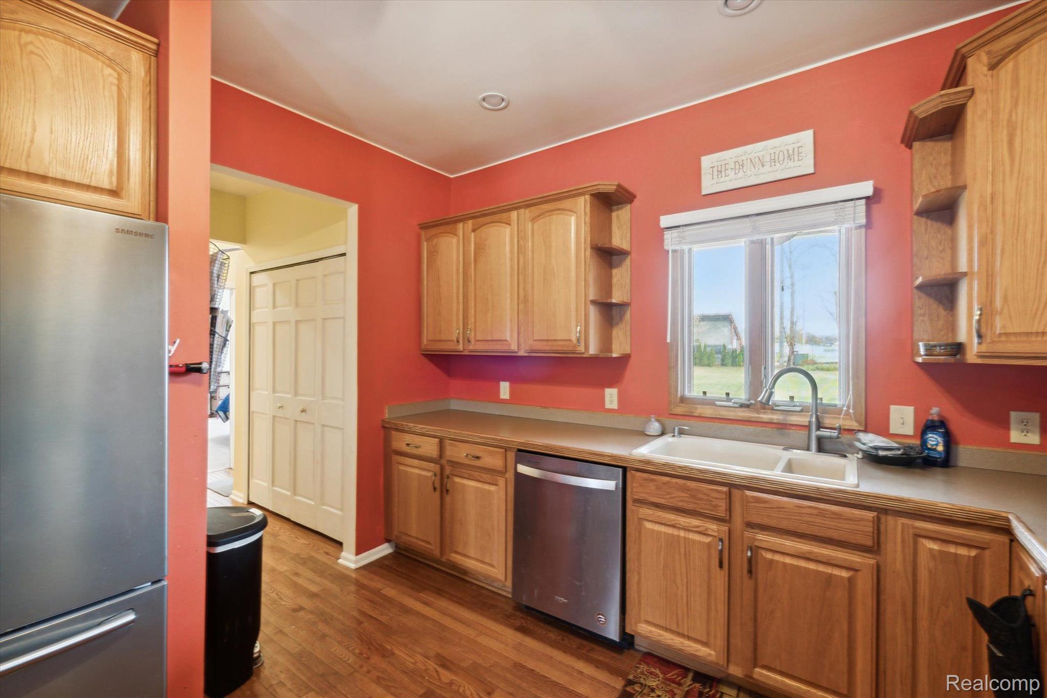 9216 Newburgh Road Livonia, MI 48150 - Photo 10 of 43 Kitchen with stainless steel appliances.