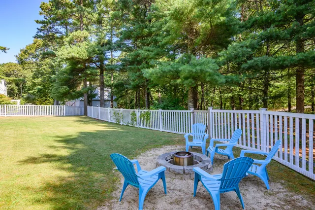 $1,295,000 | 6 Cedar Street, Cotuit, MA 02635