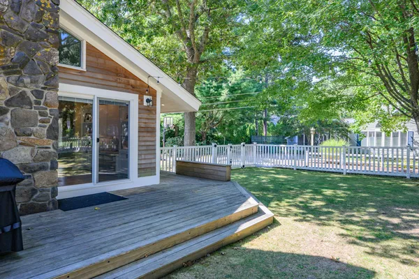 $1,295,000 | 6 Cedar Street, Cotuit, MA 02635