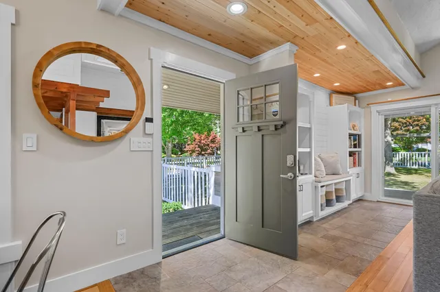 $1,295,000 | 6 Cedar Street, Cotuit, MA 02635