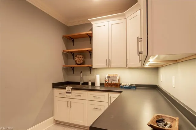 $585,000 | 105 Linden Lane, Lexington, NC 27292