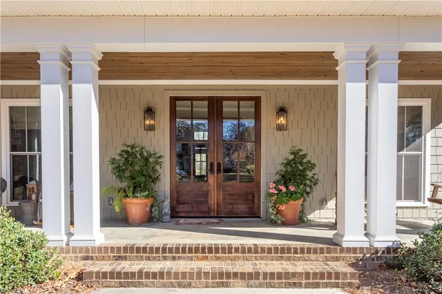 $585,000 | 105 Linden Lane, Lexington, NC 27292