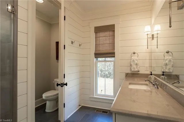 $585,000 | 105 Linden Lane, Lexington, NC 27292