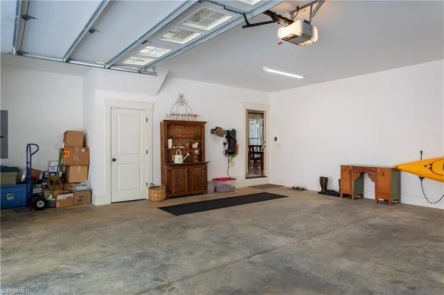 $585,000 | 105 Linden Lane, Lexington, NC 27292