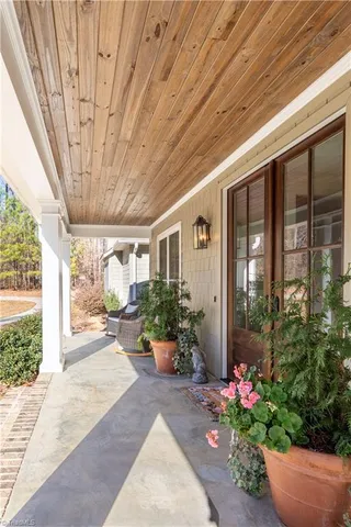 $585,000 | 105 Linden Lane, Lexington, NC 27292