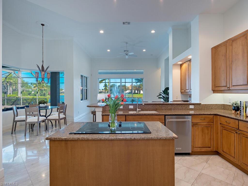 427 Terracina Way Naples, FL 34119 - Photo 9 of 17