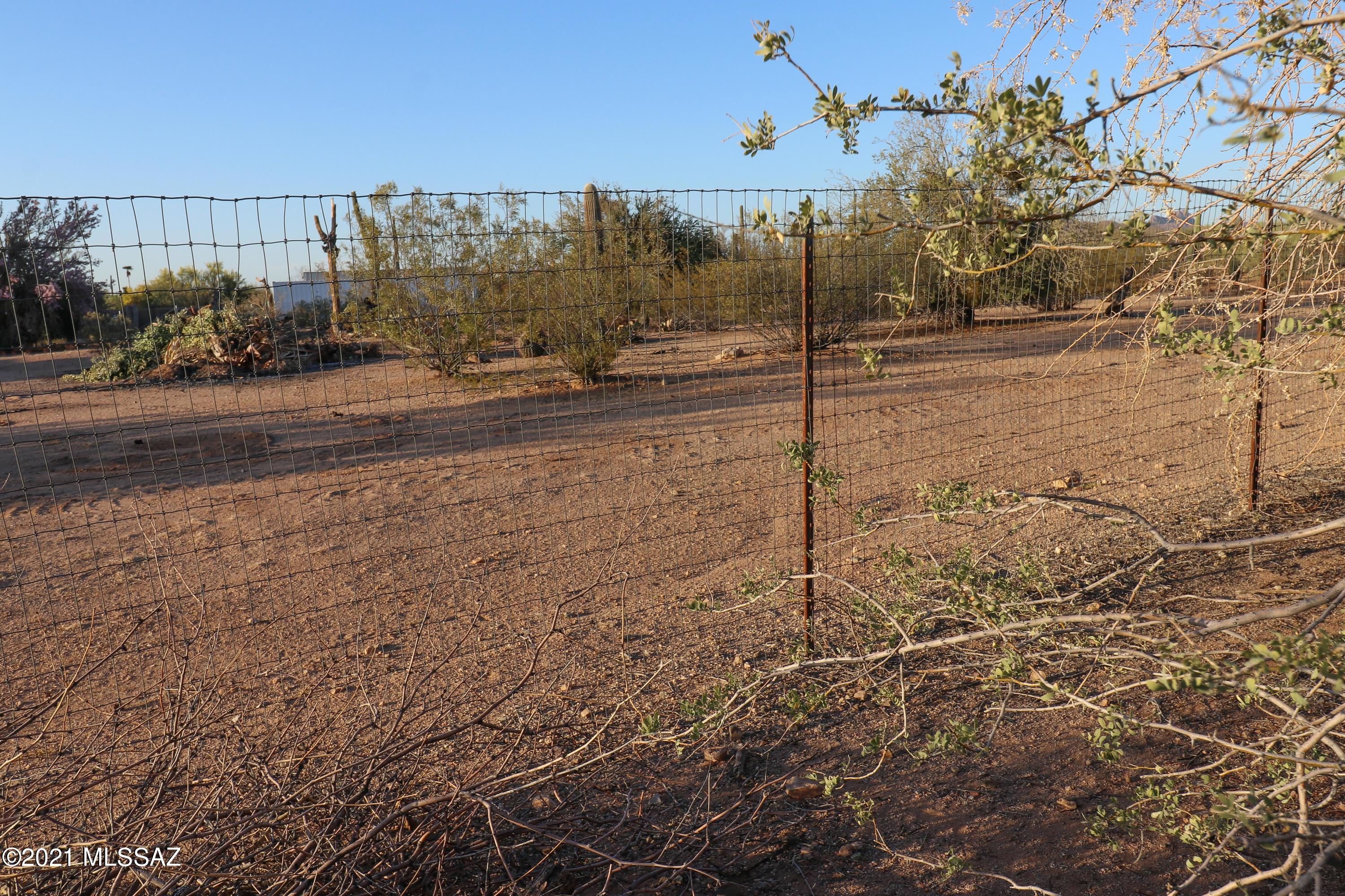 12410 West Ranchettes Drive, Unit 12 Tucson, AZ 85743 - Photo 13 of 27