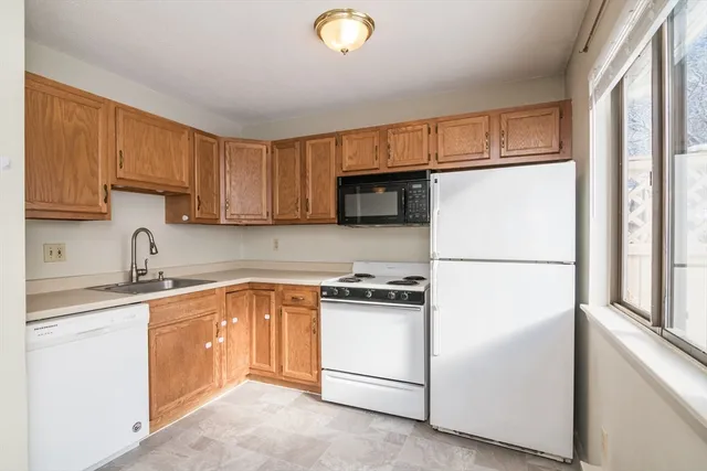 $185,800 | 170 East Hadley Road, Unit 87, Amherst, MA 01002