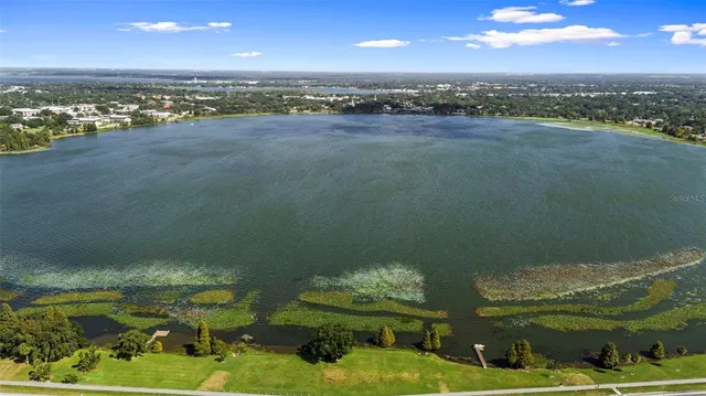 $1,350,000 | 2403 Cambridge Avenue, Lakeland, FL 33803