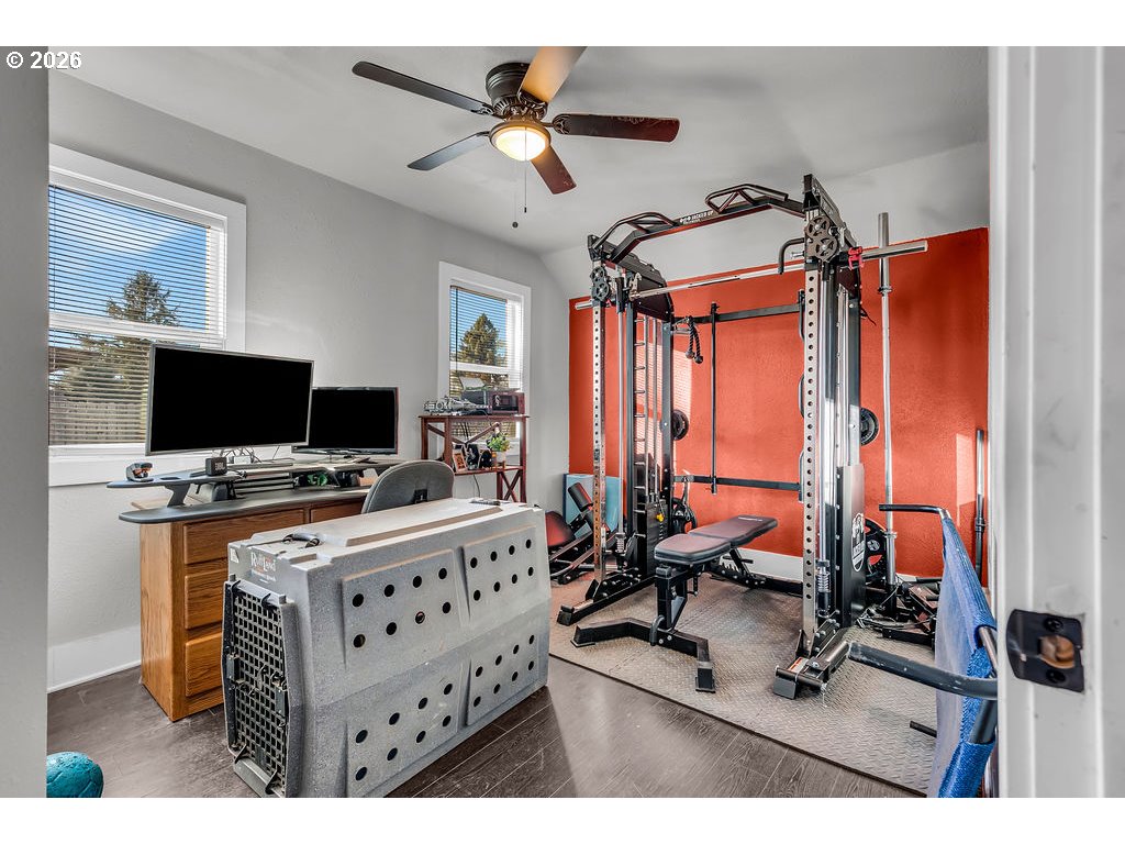 519 West Main Street Sheridan, OR 97378 - Photo 25 of 41 a view of a livingroom with workspace and a window