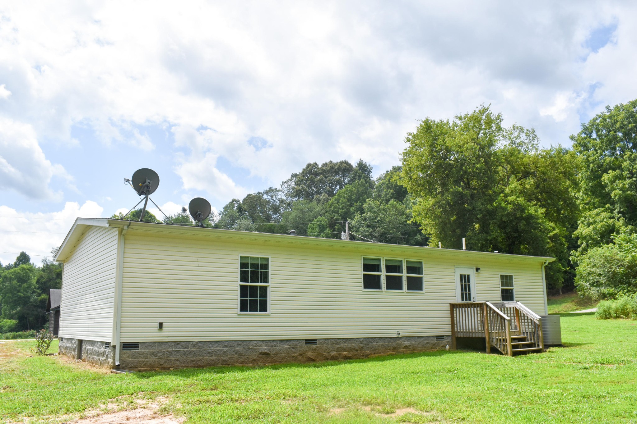 335 Howard Road Loudon, TN 37774 - Photo 2 of 37 Gallery Image 2