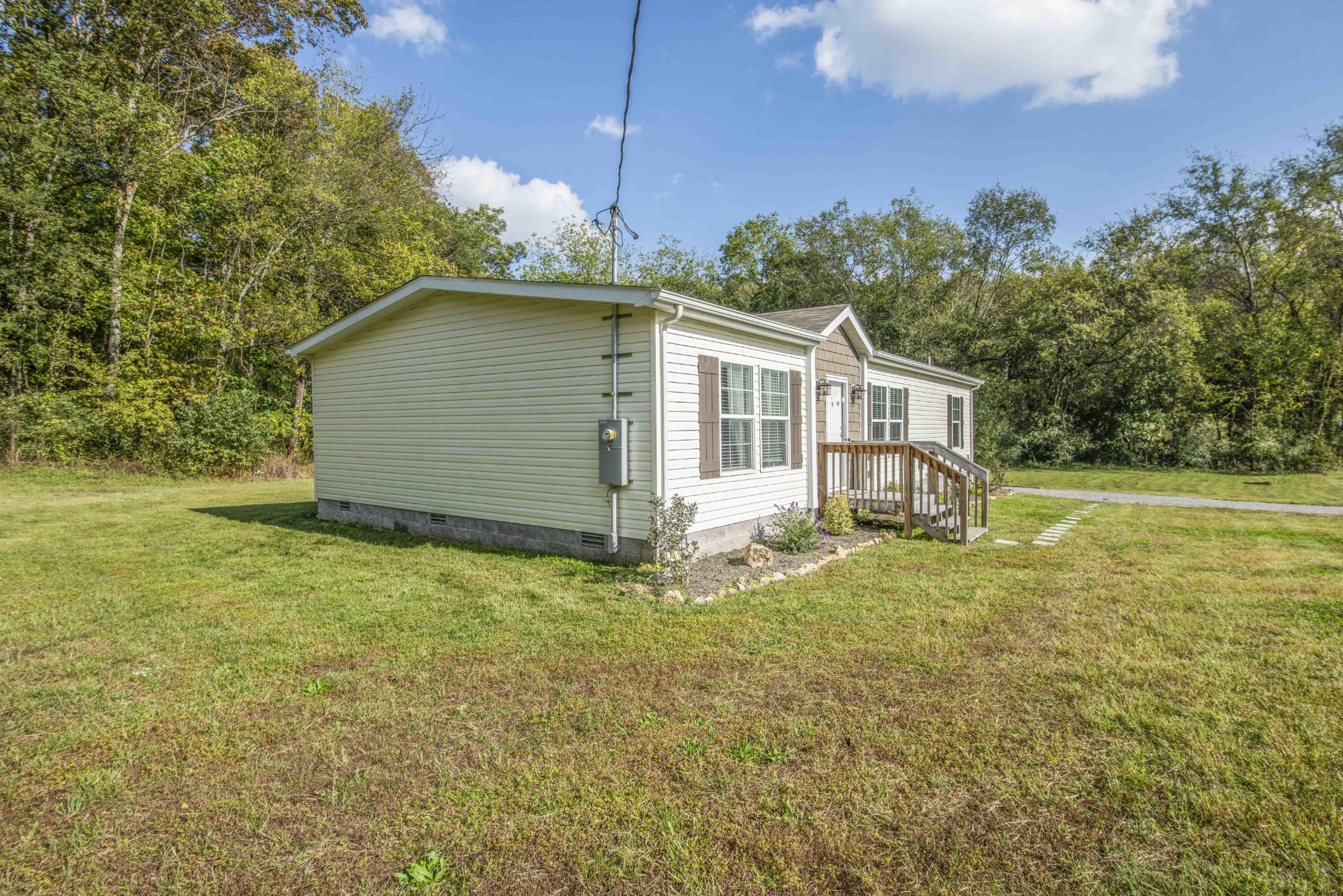 335 Howard Road Loudon, TN 37774 - Photo 3 of 37 Gallery Image 3