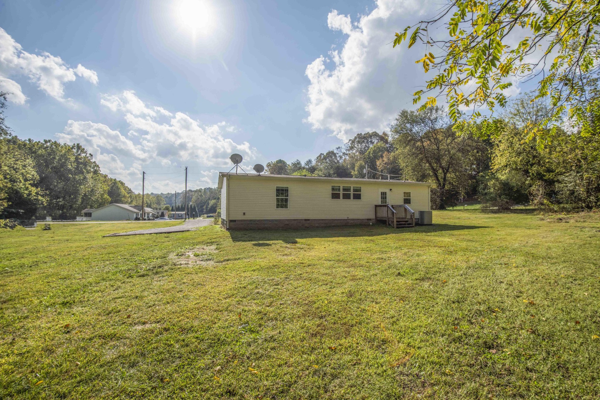 335 Howard Road Loudon, TN 37774 - Photo 33 of 37 Gallery Image 33