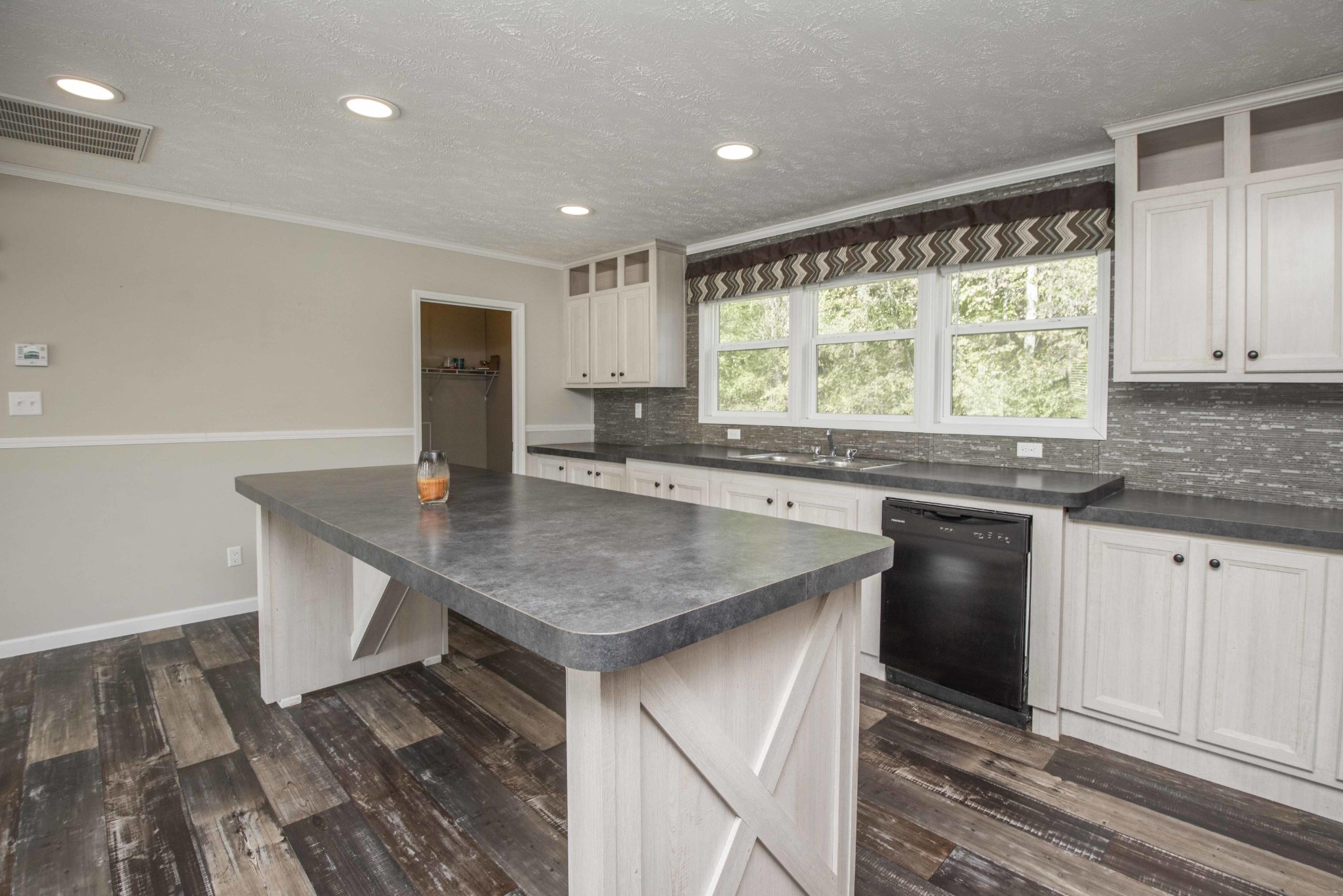 335 Howard Road Loudon, TN 37774 - Photo 7 of 37 Gallery Image 7
