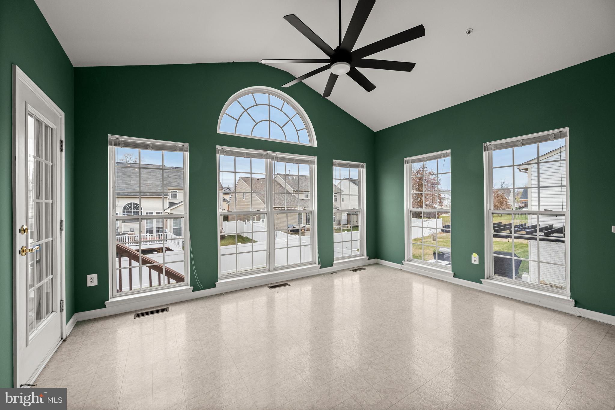 13220 Hampton Farm Lane Brandywine, MD 20613 - Photo 6 of 33 Sunroom off Kitchen