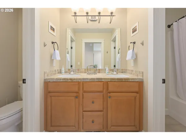 $799,900 | 1862 East 43rd Avenue, Eugene, OR 97405