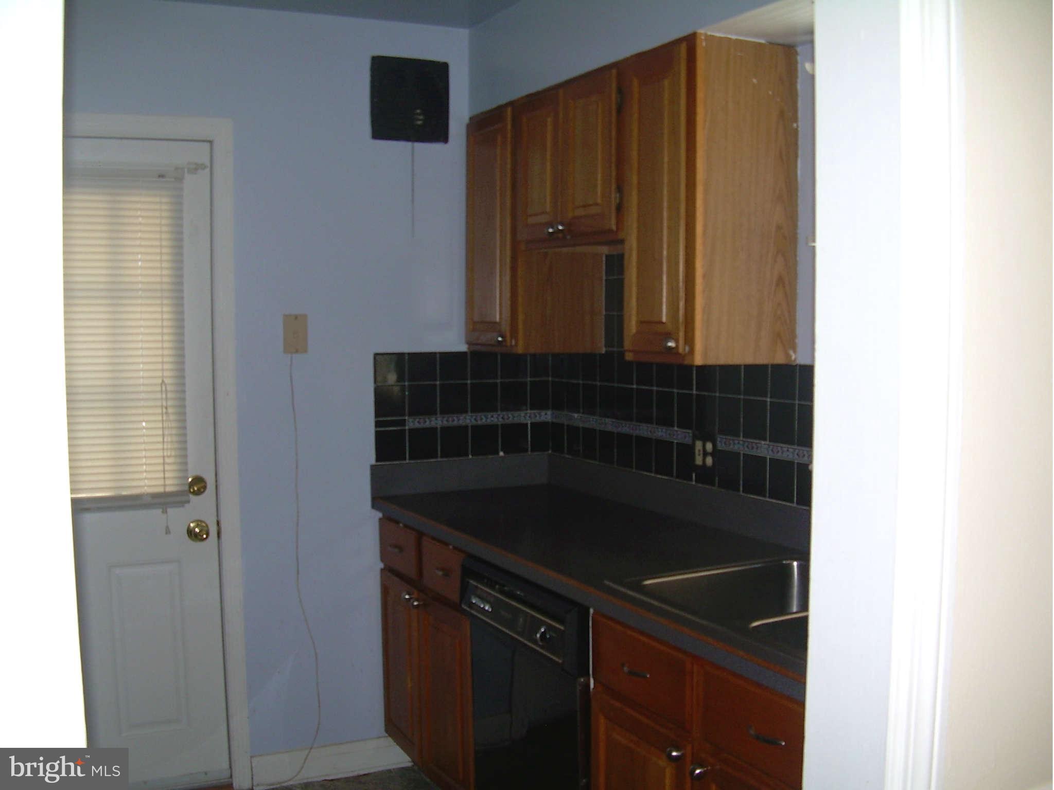 2003 Hillcrest Road Baltimore, MD 21207 - Photo 8 of 24 Kitchen