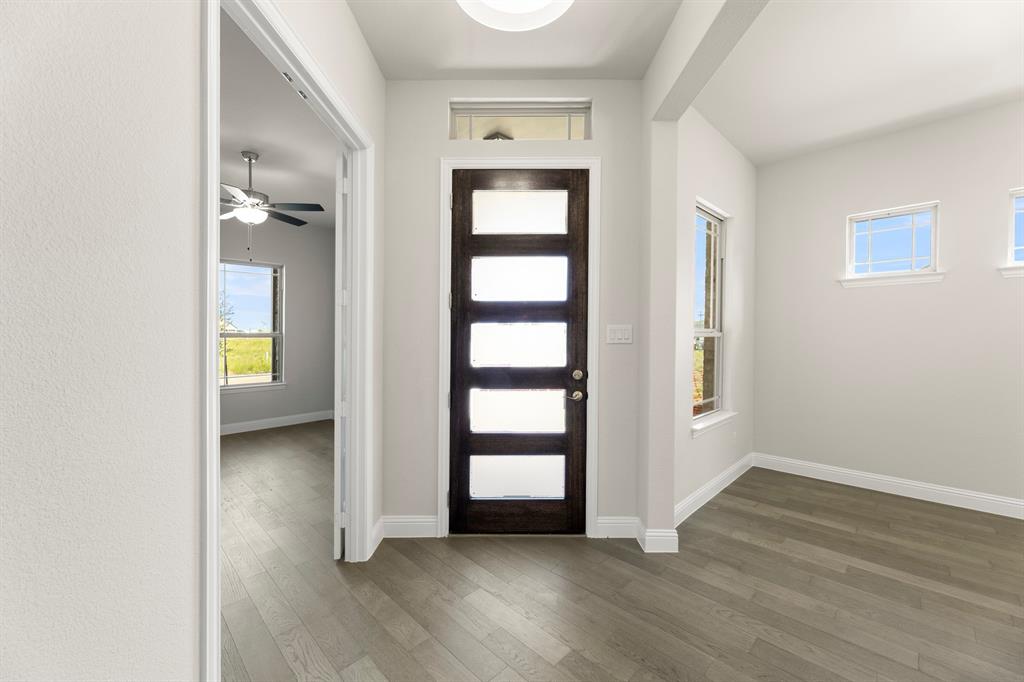 1424 Rio Grande Street Van Alstyne, TX 75495 - Photo 6 of 36 03. 1424 Rio Grande - Entry