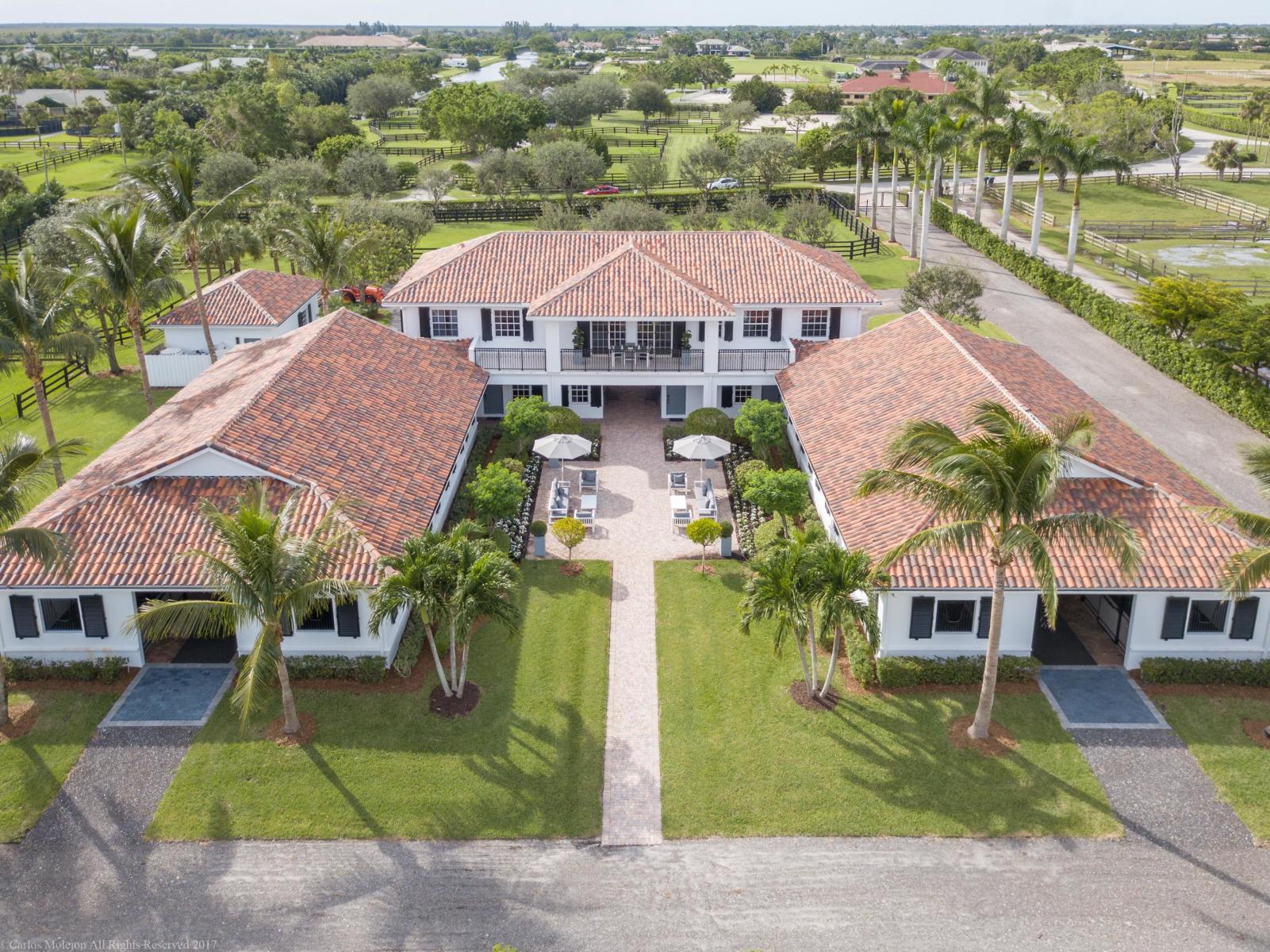 4700 Stables Way Wellington, FL 33414 - Photo 4 of 85 20171026193632245766000000-o