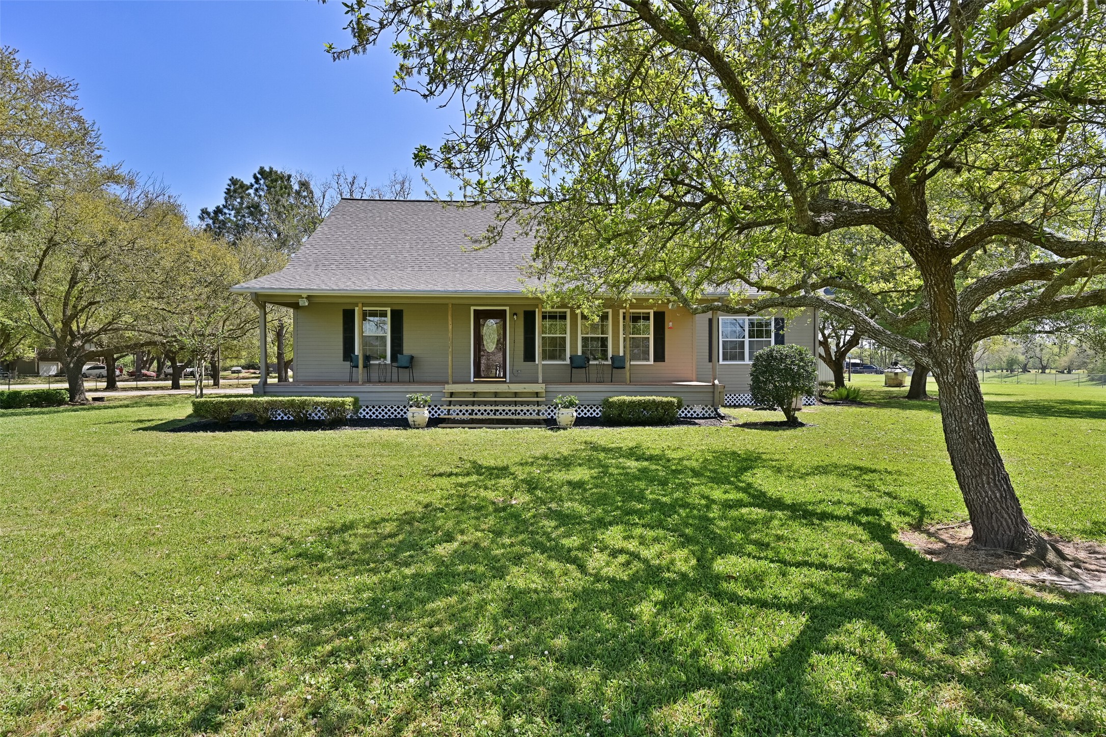 1 Wolfe Lane Manvel, TX 77578 - Photo 2 of 45
