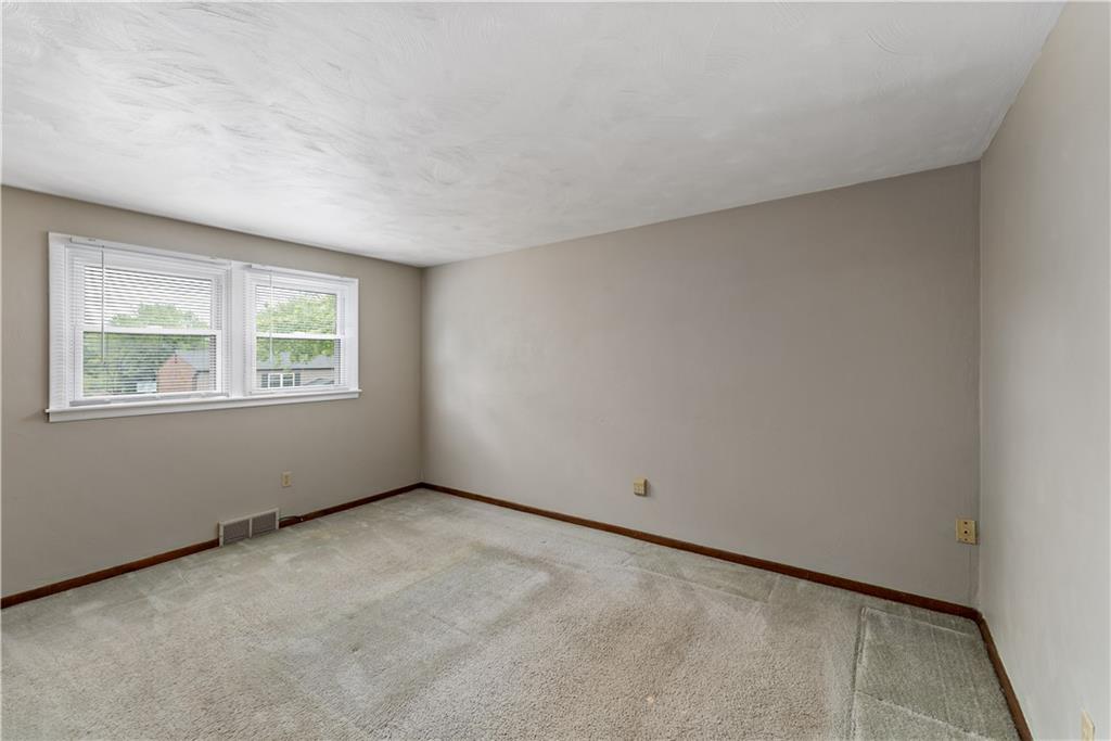 27 Dover Road Irwin, PA 15642 - Photo 15 of 43 an empty room with windows