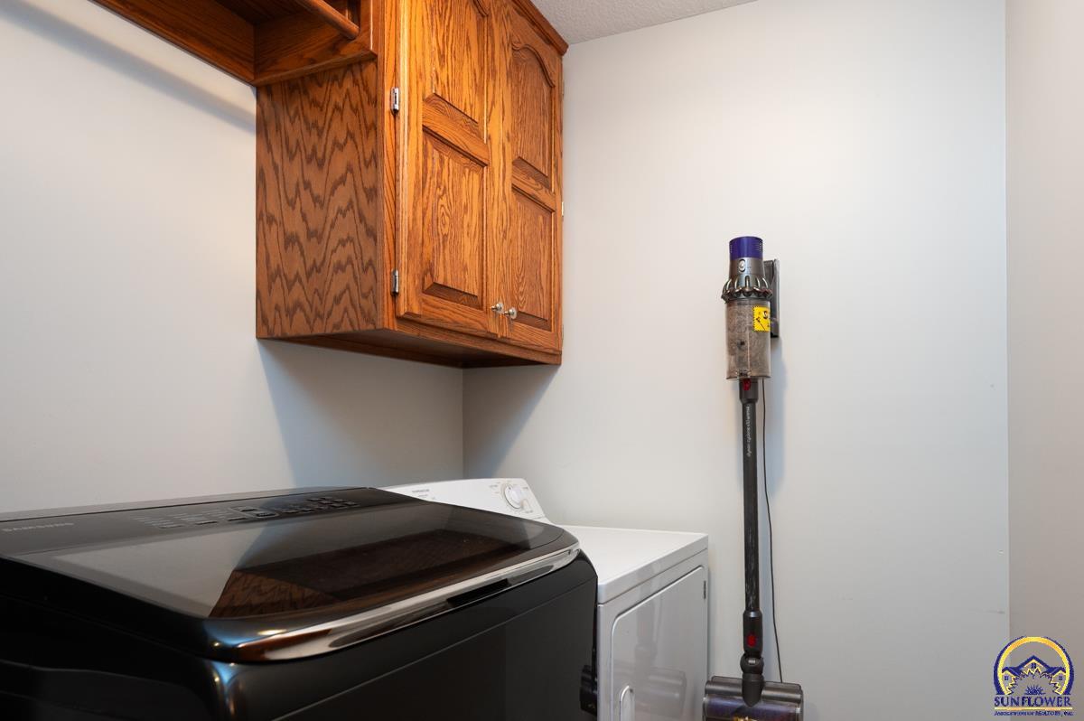 13223 Blue Mound Road Valley Falls, KS 66088 - Photo 17 of 43