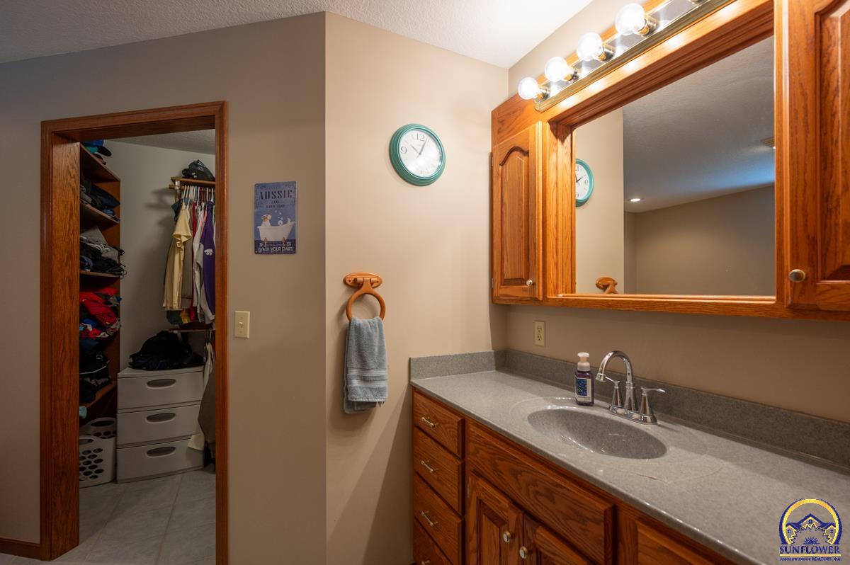 13223 Blue Mound Road Valley Falls, KS 66088 - Photo 22 of 43